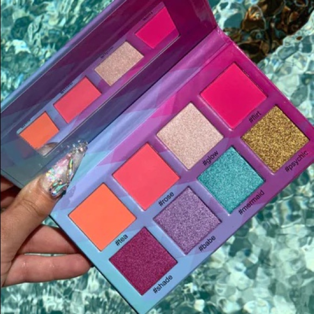 #Vibes Eyeshadow Palette by Ruby May Cosmetics